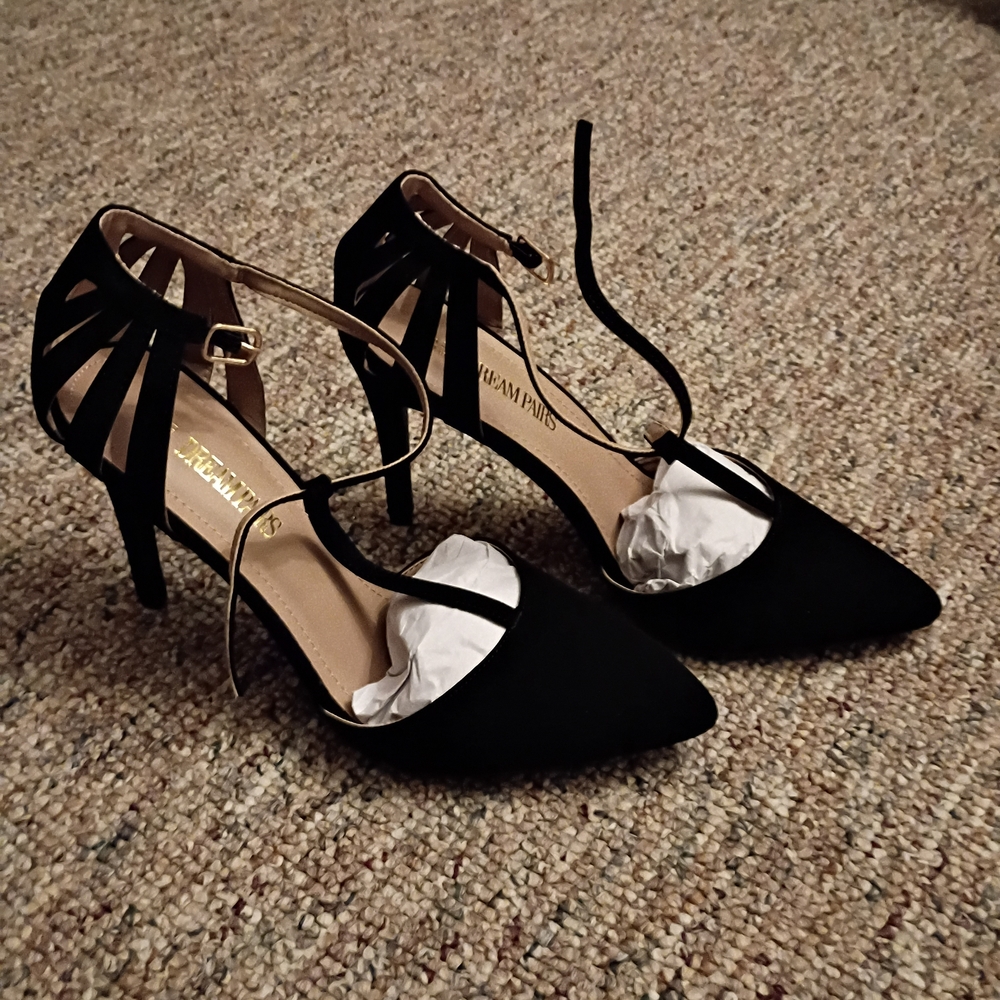Dream Pairs Black Strappy Heels